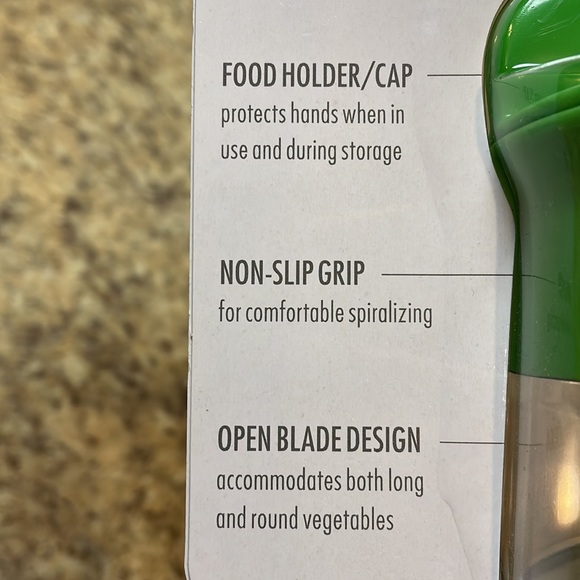 OXO Good Grips Hand Held Spiralizer. NEW! Make Veggies into Noodles - Picture 6 of 7